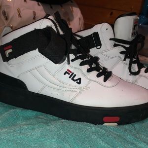 Mens Fila V-010 Lux High Top-white